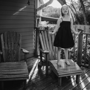 girl sings ontop